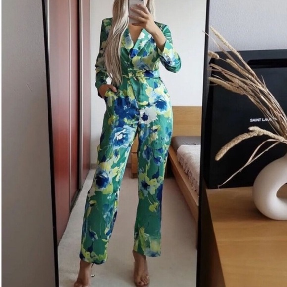 Zara Pants - NWT Zara Sz M Floral Colourful Long Sleeve Shirt Jumpsuit